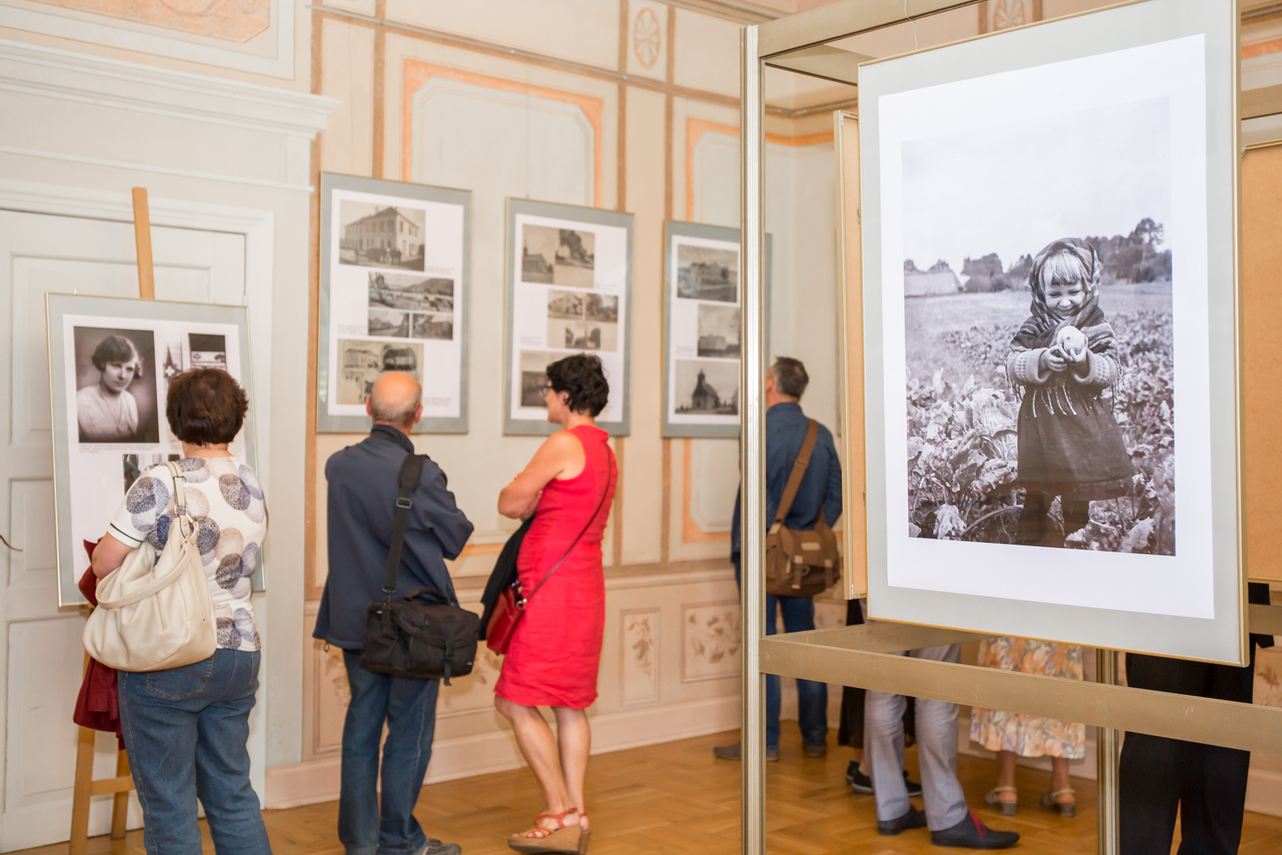 Zdjęcie do newsa Wystawa zdjęć z przełomu wieków. Pomorze w Wejherowie