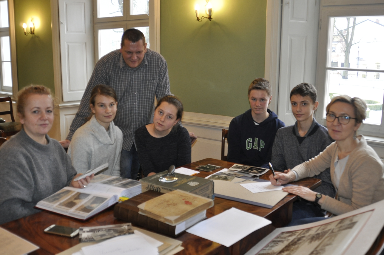 Zdjęcie do newsa Młodzieżowy projekt „Wejherowo na styku kultur i religii” realizowany we współpracy z Muzeum