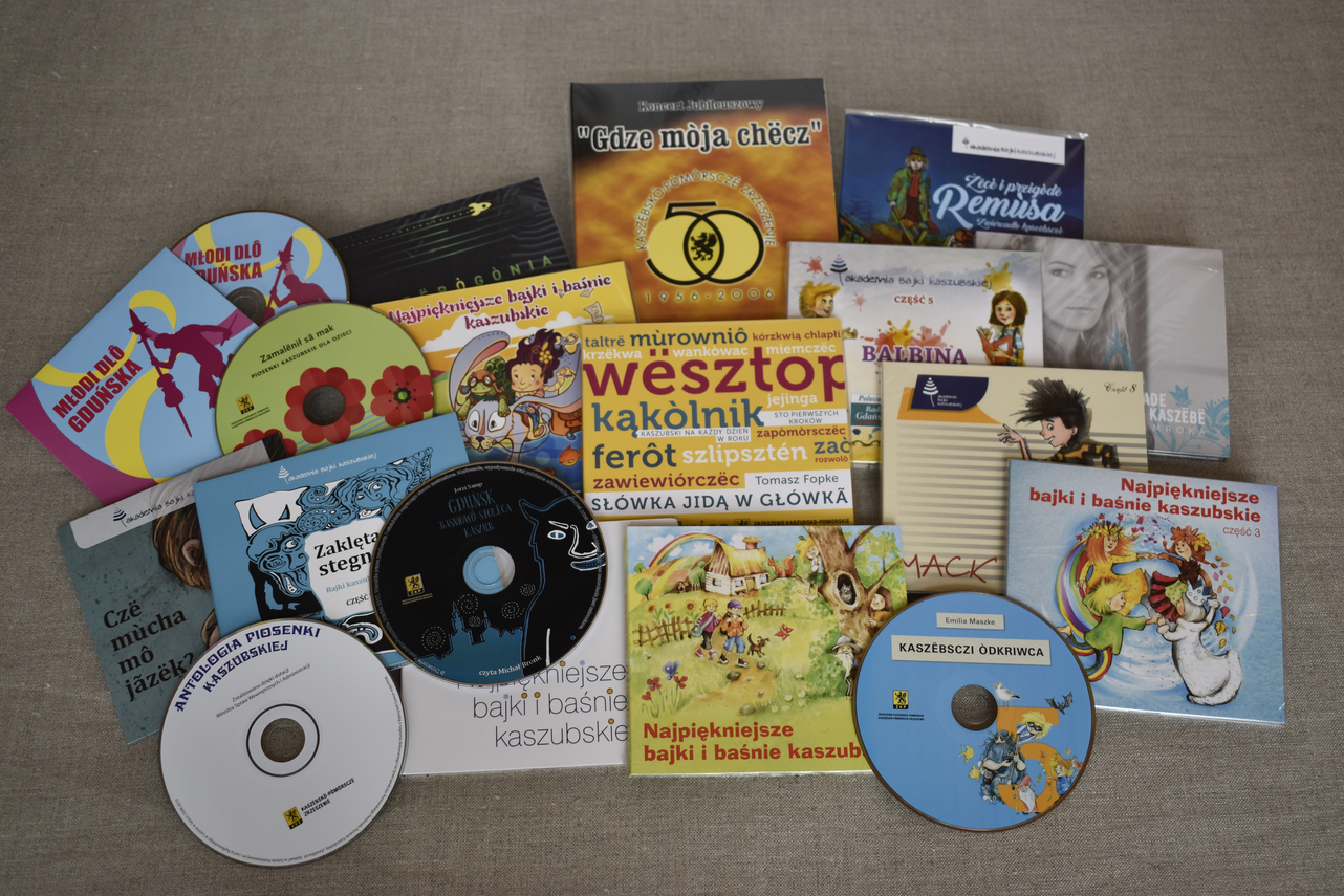 Zdjęcie do newsa Dźwiękowe zbiory muzealne. Podziękowanie dla @kaszubi