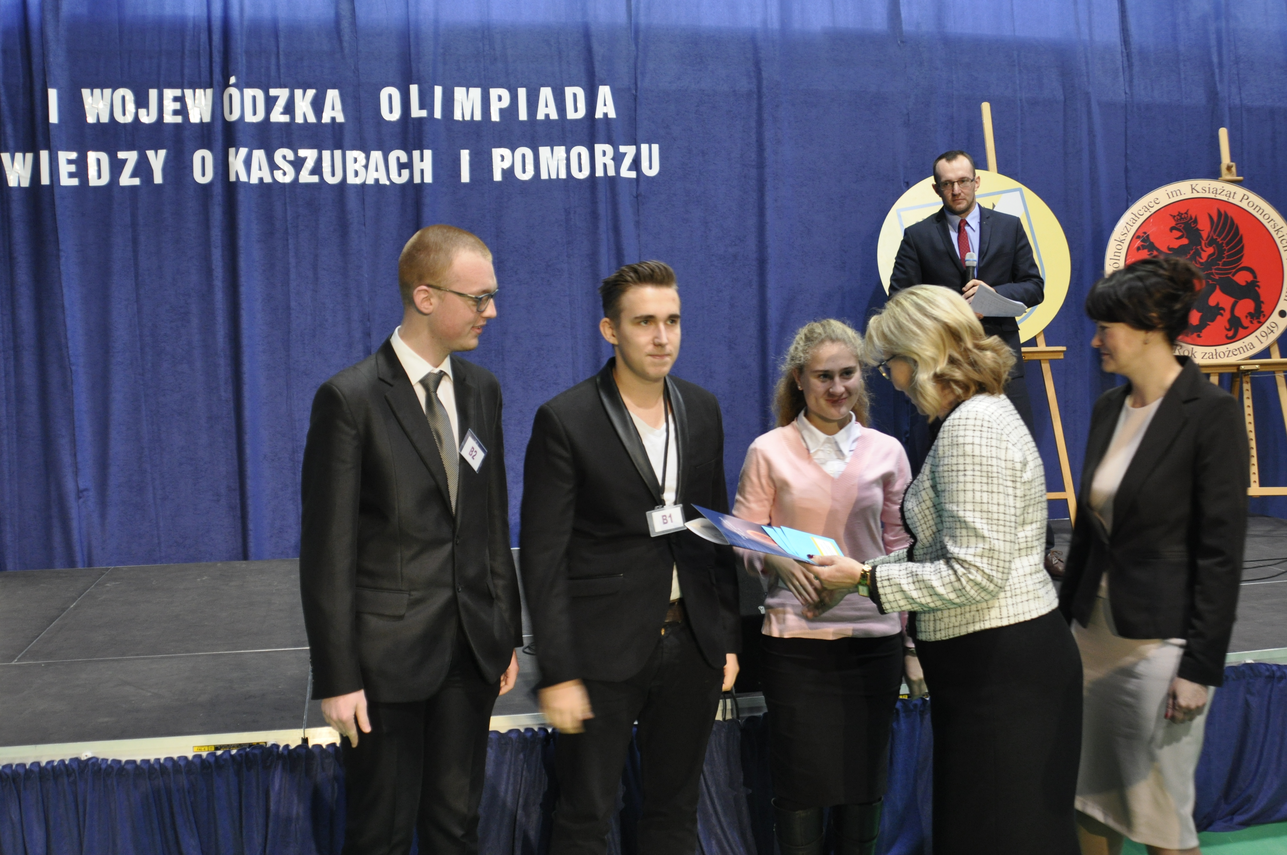 Zdjęcie do newsa Wojewódzka Olimpiada Wiedzy o Kaszubach i Pomorzu