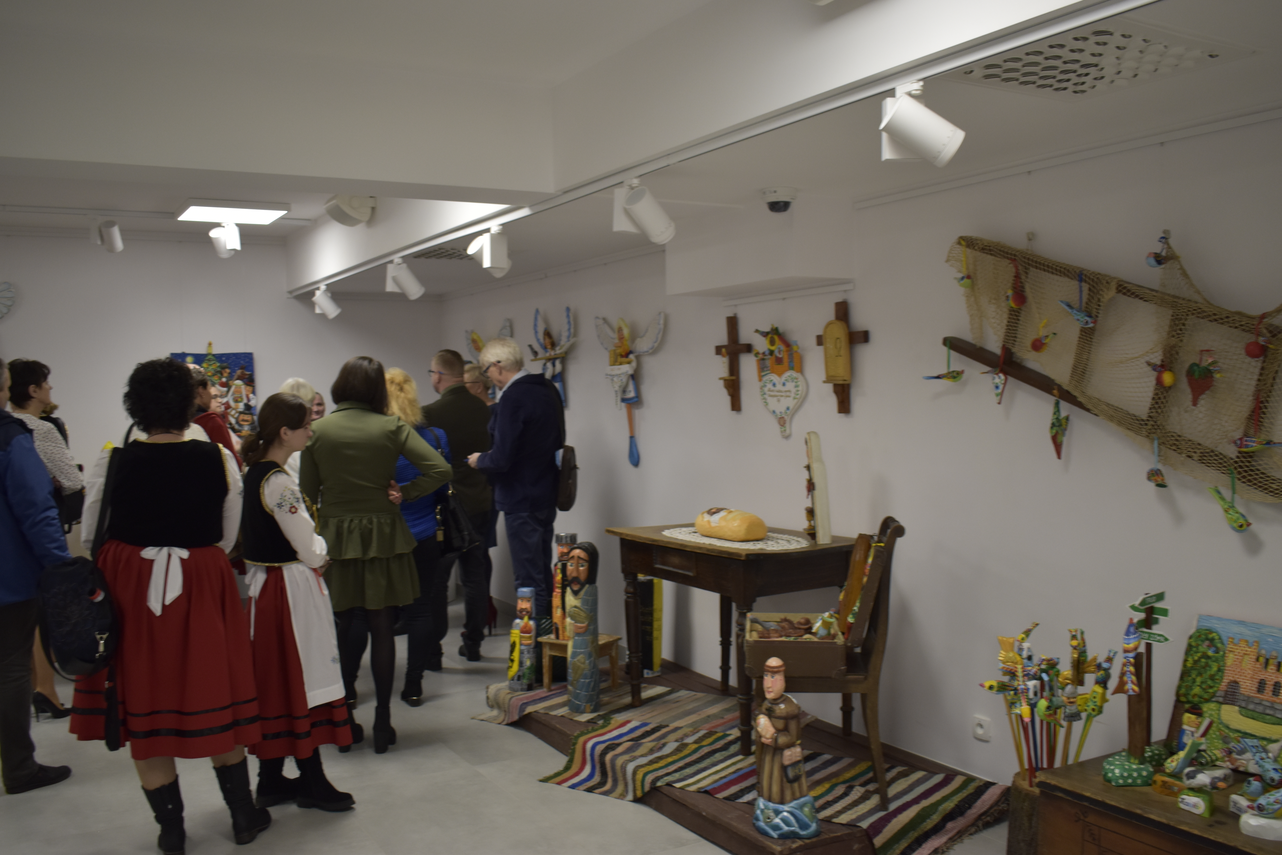 Zdjęcie do newsa Niech kwitną ogrody wszędzie tam gdzie Ty. Wernisaż